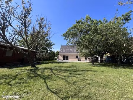 chalet 6 pièces 110 m²