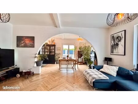 maison 8 pièces 150 m²