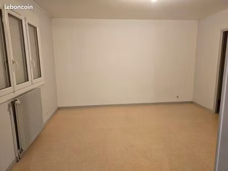 studio 32m2- coulaines proche le mans
