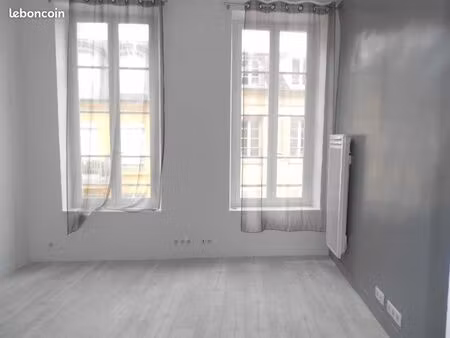 studio 1 pièce 20 m²