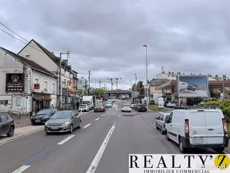 local commercial 1 448 m²