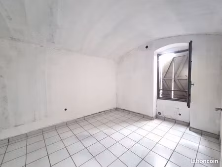 local 38 m² rive-de-gier