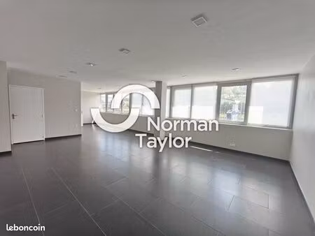 bureaux 58 m²