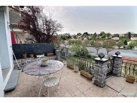 maison 6 pièces 130 m²