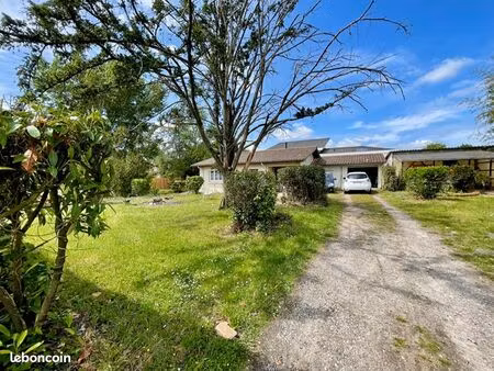 terrain 834 m² merignac