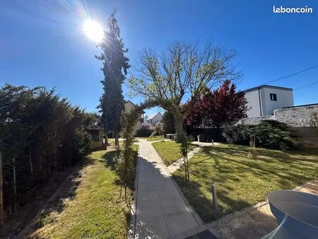rare à la vente quartier calme belle maison sur un niveau