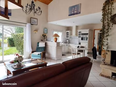 maison 2 pièces 108 m²