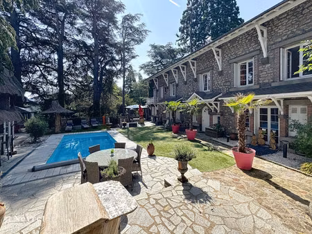 maison de luxe à vendre dans le quartier fauriel