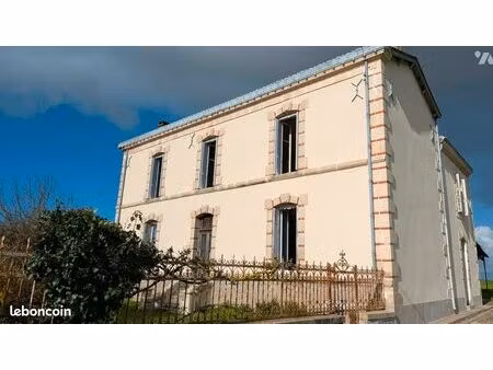maison 5 pièces 158 m²