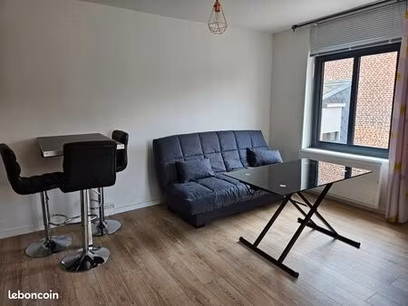 location studio meublé