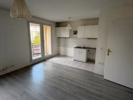 apparemment à vendre