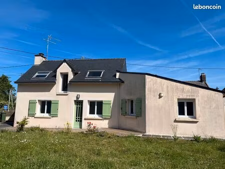 auray – maison de caractère indépendante  jardin  proche gare