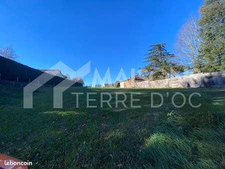 terrain 1 100 m² labruguiere