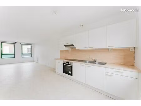 t2 de 65m2 à carvin centre avec jardin