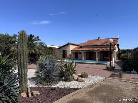 villa 5 pièces 166 m²