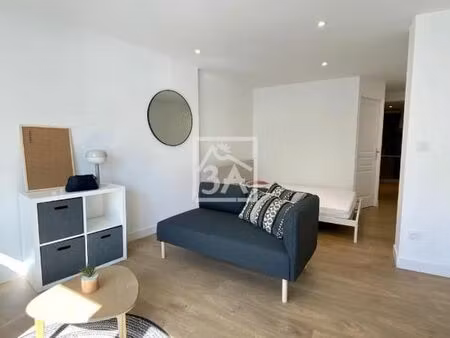 studio 1 pièce 33 m²