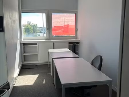 bureau à louer 14 m² mas guérido