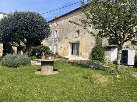 maison 5 pièces 170 m²