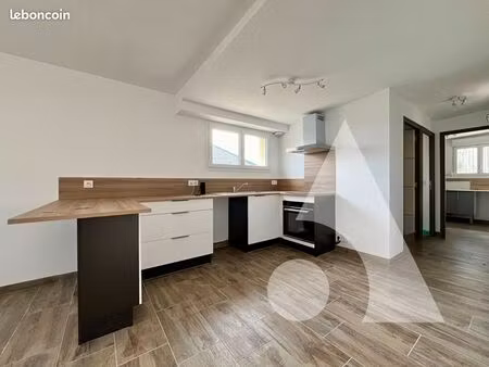 maison 3 pièces 81 m²