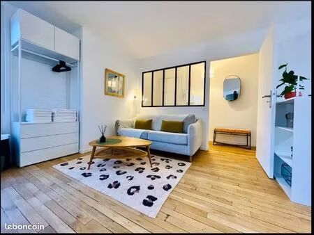 lille – t1 bis meublé de standing - république / beaux-arts – 38 m² - 940e ttc
