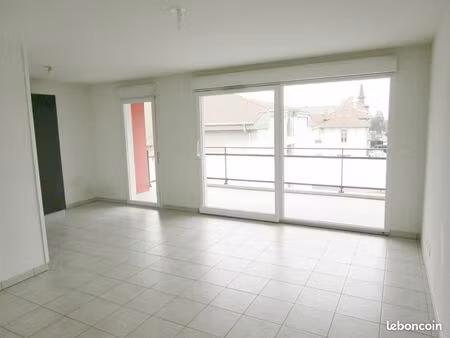 grand t2 de 51m² avec balcon