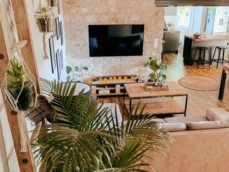 maison en pierre - 120 m² - avec dépendances