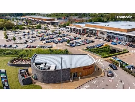 cession de fonds de commerce – opportunité en centre commercial à ville-la-grand