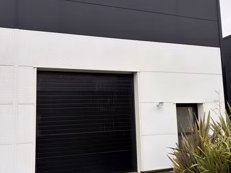 local d’activité 75 m² – dépôt + bureau – za de kerstran à brech