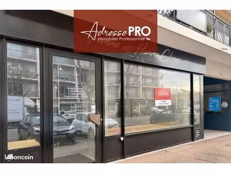 local commercial 155 m²