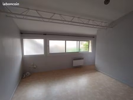 studio 1 pièce 23 m²