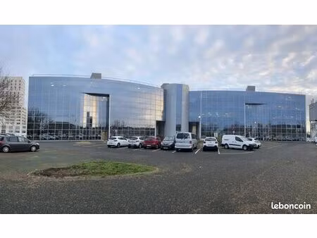 bureaux 124 m² bègles