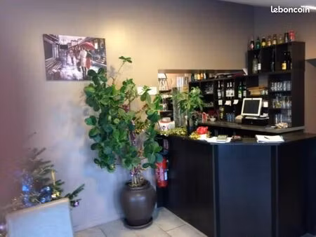 fonds de commerce bar  brasserie 200 m²