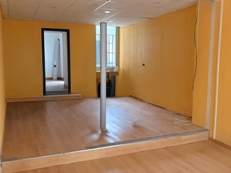 local commercial 42 m²