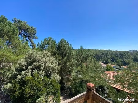 villa 5 pièces 145 m²