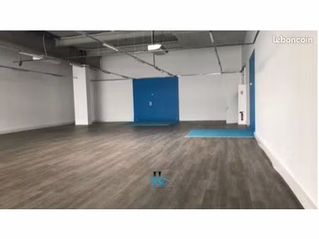 local commercial 187 m²