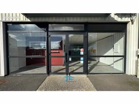 local commercial 144 m²