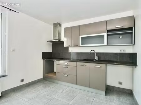 maison 7 pièces 137 m²