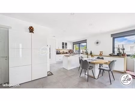 maison 4 pièces 102 m²
