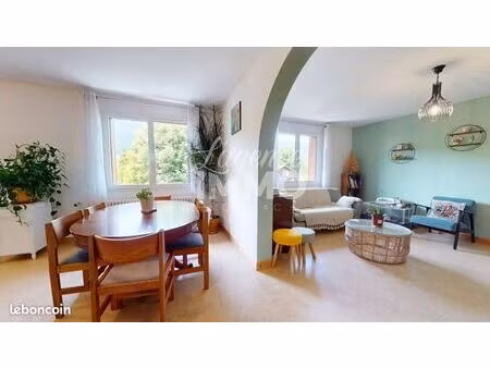 duplex 5 pièces 102 m²