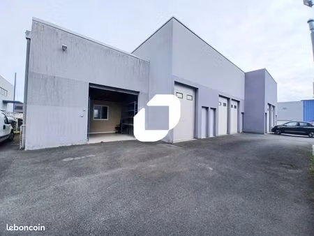 local d'activité 135 m²