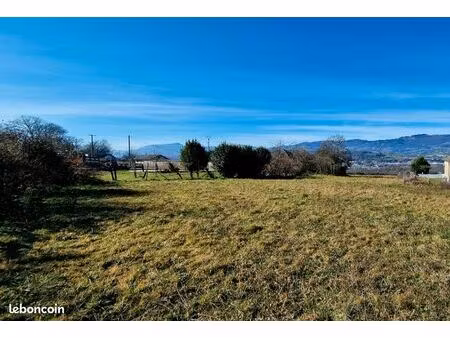 terrain 643 m² boussy