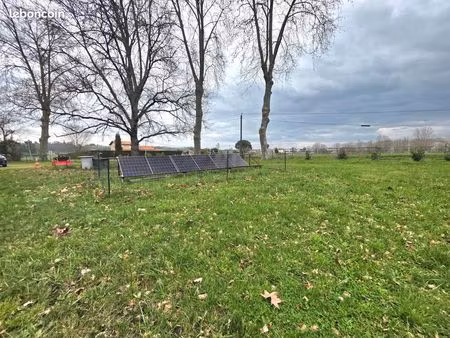 terrain agricole avec yourte