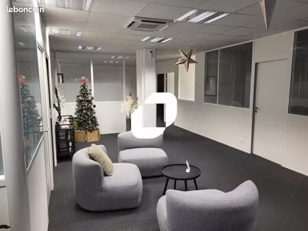 bureau 289 m²
