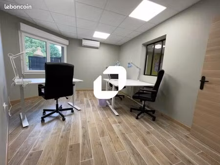 bureau 330 m²