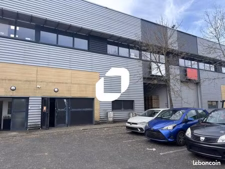 local industriel 494 m²