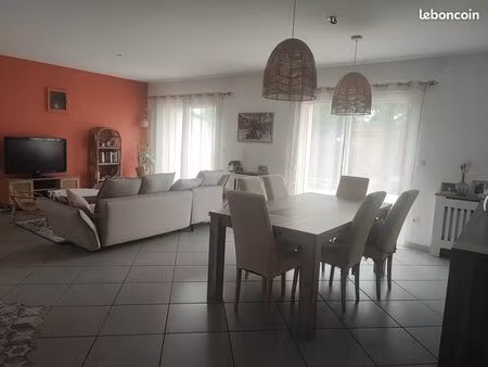 maison a vendre avec piscine