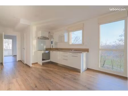 appartement 3 pièces 63 m²