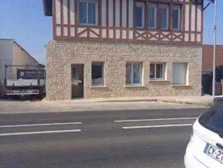 local 35 m² bréauté