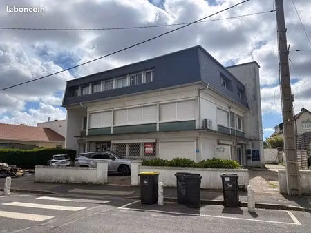 local 35m2 paramédicale