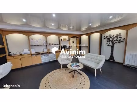 local commercial 68 m² sainte-adresse